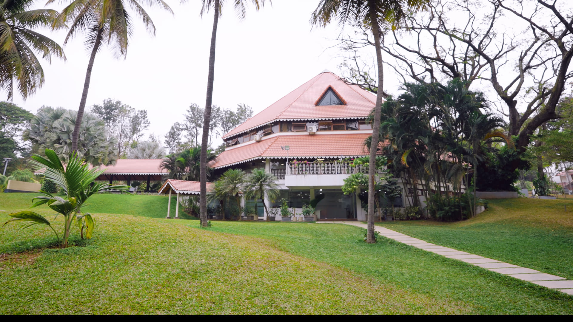 Bosscoder School of Technology infrastructure photo 5